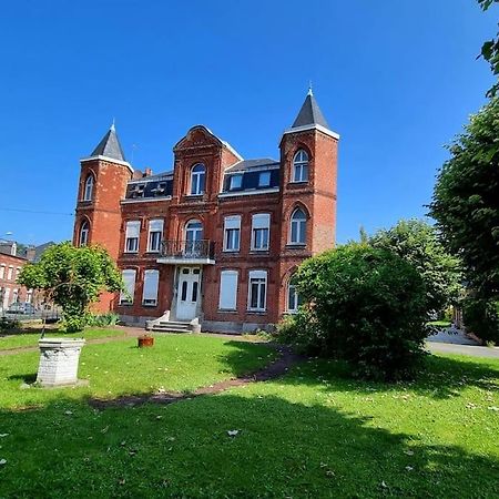 Studio En Rez De Jardin Avec Terrasse Privee - Le Petit Chateau Avesnois - Tv - Wifi - Logement Complet Avesnes-sur-Helpe Exteriör bild