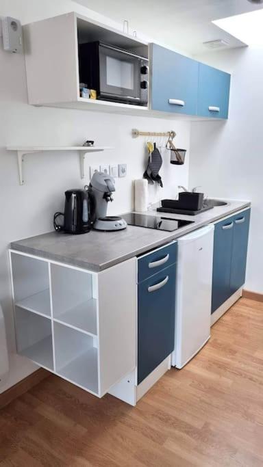 Studio En Rez De Jardin Avec Terrasse Privee - Le Petit Chateau Avesnois - Tv - Wifi - Logement Complet Avesnes-sur-Helpe Exteriör bild